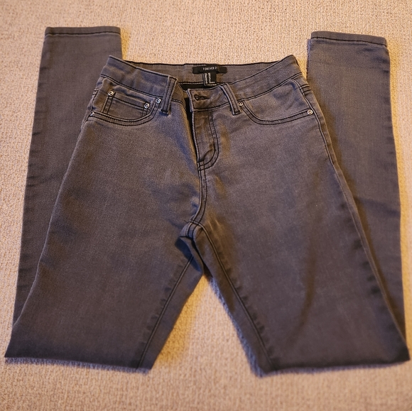 Forever 21 Grey Skinny Jeans - Picture 2 of 3